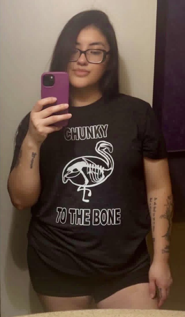 ChunkyFlamingo's tweet photo. It’s #MingoMonday and a great day to #RockTheMingo… whether your are grinding away in the gym 🏋️♀️ 🧘♂️ or running kids 👶 🧒 to and from ChunkyFlamingo has something that comfortable! So add to cart 🛒 and it will ship today! https://t.co/LUjejp9fP0 use code chunky20 to save 20% https://t.co/QNhOqapeV8