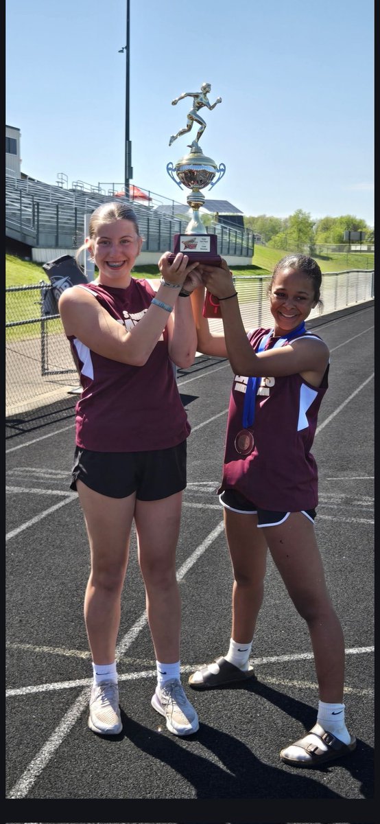 1richtera's tweet photo. Keep being you!  Both of you make us extremely proud!! https://t.co/OGwaRQAuXb