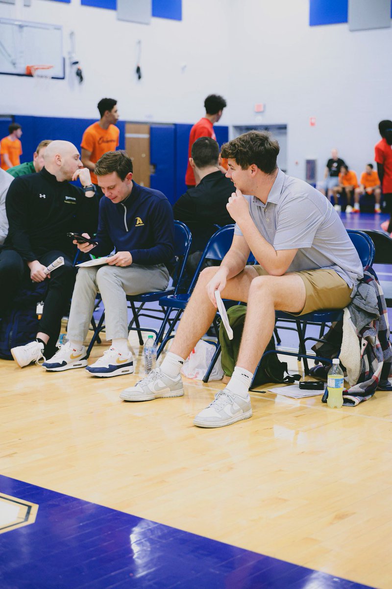 outwork_bball's tweet photo. Get coached by college coaches. Get seen by college coaches.

Our last event had 𝟑𝟔 𝐩𝐫𝐨𝐠𝐫𝐚𝐦𝐬 𝐫𝐞𝐩𝐫𝐞𝐬𝐞𝐧𝐭𝐞𝐝 across NCAA D2, D3, NAIA, USCAA, JUCO and Prep. https://t.co/xho2Eibq4a