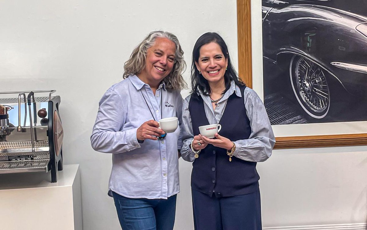 AdrianaMiraSV's tweet photo. 🇸🇻���🇴 Nuestro café continúa cruzando fronteras y posicionándose en mercados de alto nivel como Noruega, destacando por su calidad y fortaleciendo su proyección internacional, mientras genera nuevas oportunidades para nuestros productores. 

Más detalles:
https://t.co/uGEp62veBV https://t.co/0xP5GyDGTG