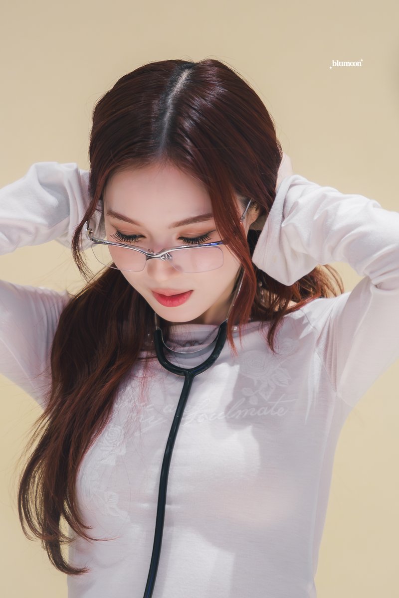Blumoon tweet media