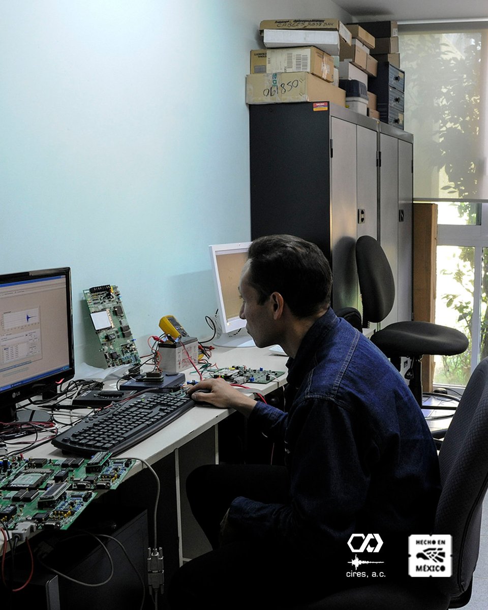 cires_ac's tweet photo. Antes de ser instalada, cada tarjeta del Centro de Instrumentación y Registro Sísmico (CIRES, A. C.), pasa por un proceso de investigación y pruebas que garantizan su correcto funcionamiento.
#tecnología #Ingeniería #HechoEnMéxico https://t.co/NxE9Kzi7D4