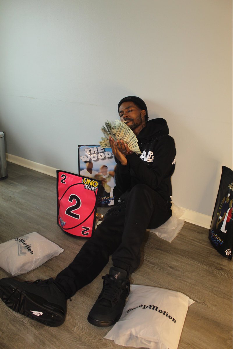 _mvr12's tweet photo. “Realize Everyone Ain’t Loyal” 
#LLDaGuyz #FreeDaGuyz #HeavyMotion https://t.co/aKvchdRF3c