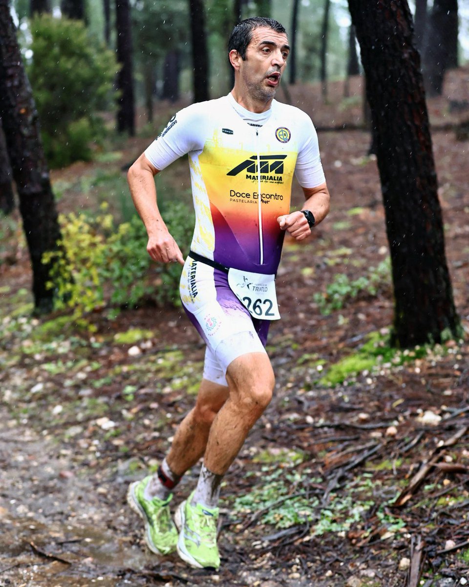 custom4us's tweet photo. 🎽 💦 🏃 Planes de entrenamientos, desde marchas hasta Iron Man 👉 https://t.co/kSjZcezEcZ 📸 Fotos de nuestro entrenado, Paulo Martins, en Triatlón Cross 🙌 https://t.co/5dML9rGpwl
