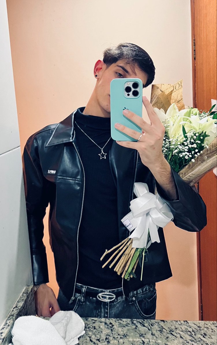 jvxeverdeen's tweet photo. 🥹💞 https://t.co/d1wHvnlWXk