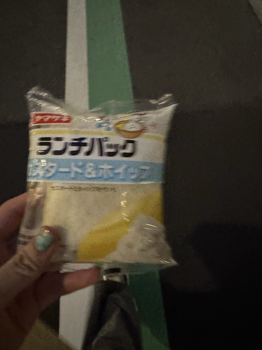 らな tweet media