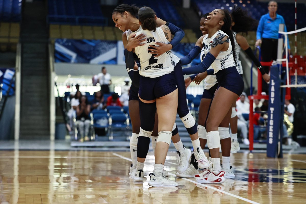 GoJSUTigersVB's tweet photo. THEE Standard✨

#BuildingOnTraditionBlazingNewTrails🐅 https://t.co/Jjnc2IeYiS