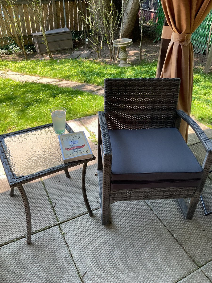 laminak2's tweet photo. Ready for summer!  @GadSaad https://t.co/6YLaBYlv4u