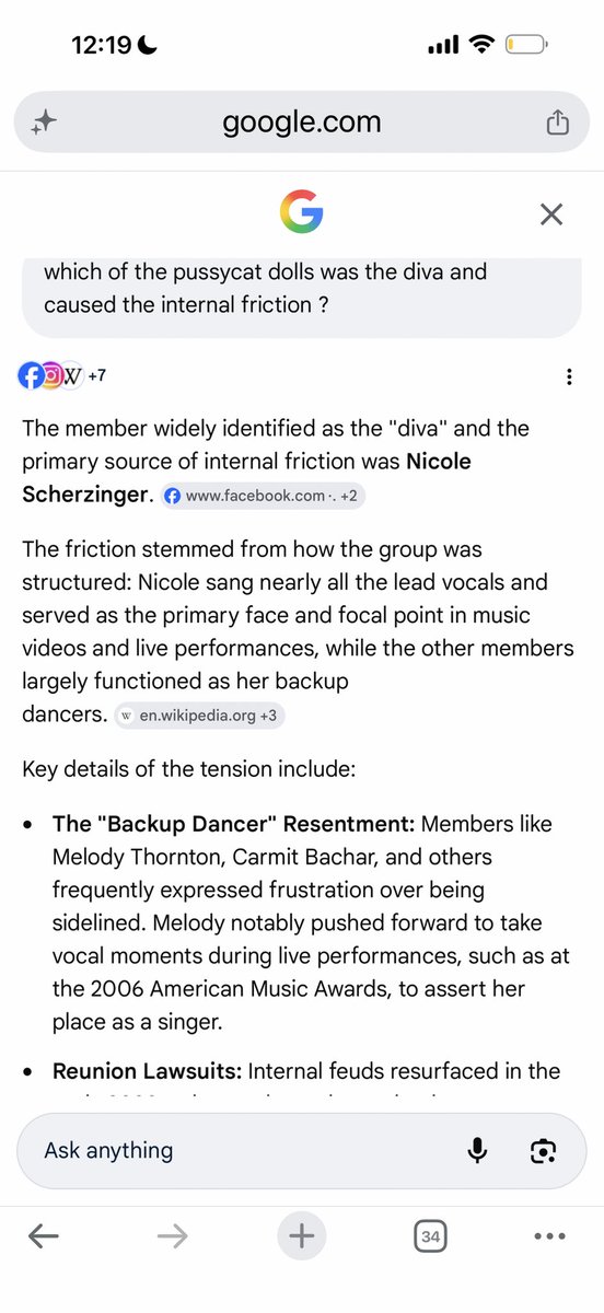 PheonixLabs_'s tweet photo. @KellyClarksonTV @kellyclarkson @NicoleScherzy (in the past) was the diva and issue. Such an impersonal, self absorbed entertainer https://t.co/dg70jKDM1X