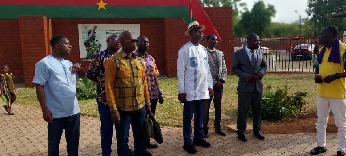 IsaacTchia49846's tweet photo. Ce samedi 16 mai 2026, j’ai eu l’honneur de représenter le Togo à Ouagadougou, au Burkina Faso, à l’occasion du festival Marley d’Or. Ce moment fort de partage et de célébration de la culture africaine renforce notre engagement commun en faveur de la coopération culturelle. https://t.co/NcjGPTVjNu
