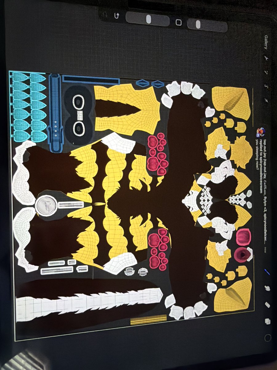 SnackBuff's tweet photo. Working on a Bee texture for NovaBeast. How much would yall pay for it? It’s still a working progress. 

#furry #novabeast #vrchat https://t.co/5xsRMavrbD