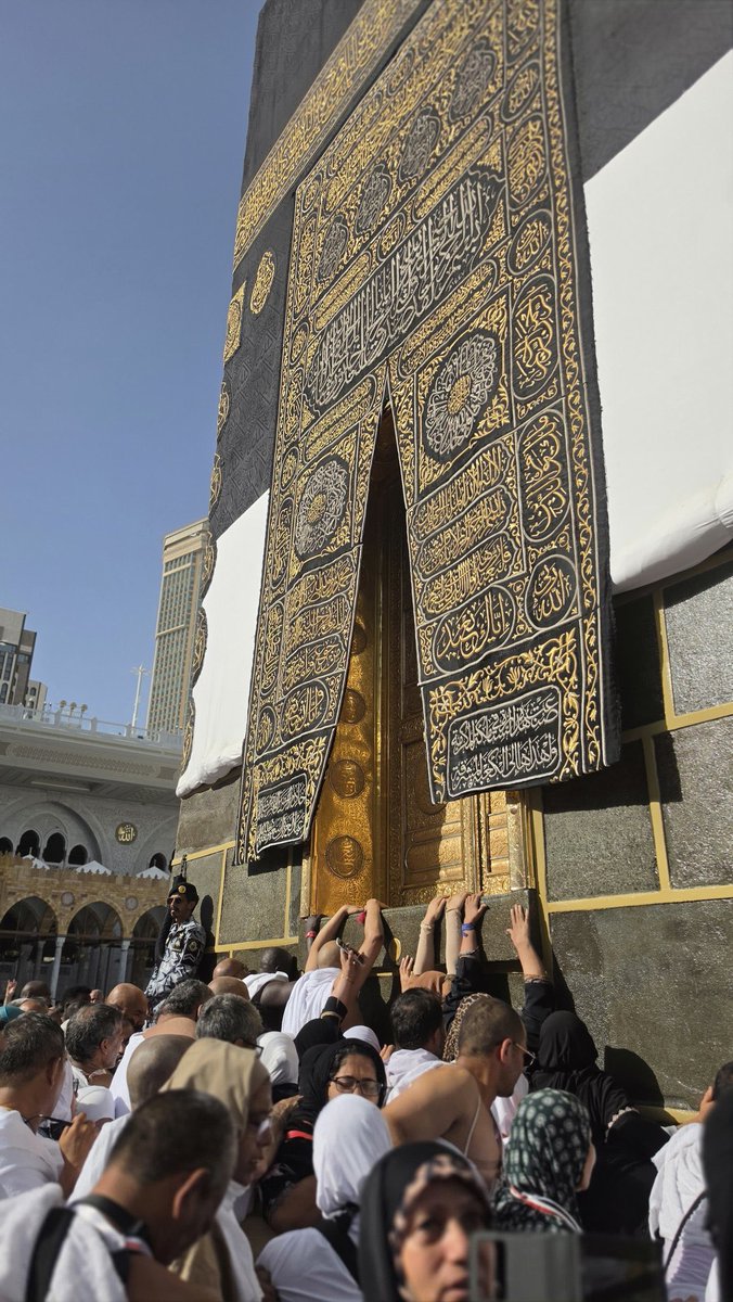 HolyMakkah01's tweet photo. Beloved in Sunshine 💛 https://t.co/nvZTb3LgDI