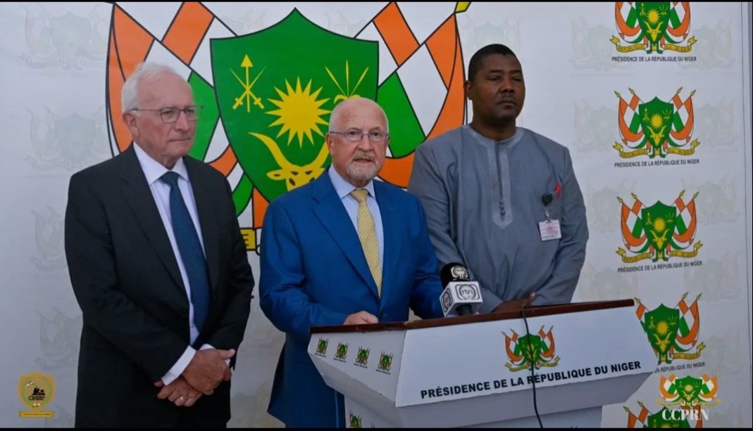 bullura1's tweet photo. Global Atomic's management team met with the President of Niger &amp; several other government officials
$GLO #uranium https://t.co/Sa5nZiHvYP