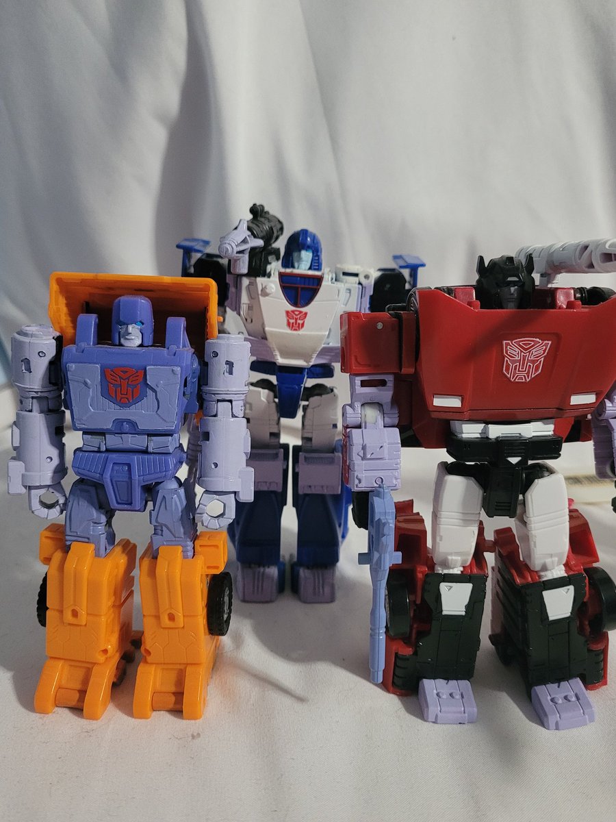 Shiny Robots tweet media