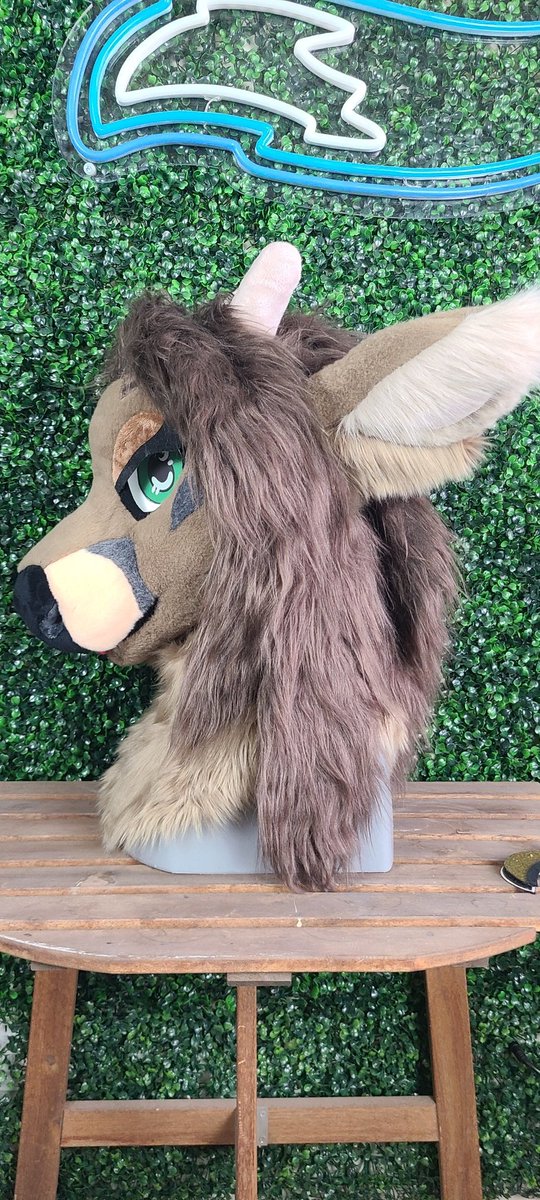 HeadsAndTailsAZ's tweet photo. Here's Fret!

You may remember that I already made this suit.

I've learned so much between this version and the last one. And it's always an honor to be asked to remake an old suit!

Stay tuned for the side by side comparison.

✨️Looking for a custom piece?
I'm taking on new projects!
🔗 in bio