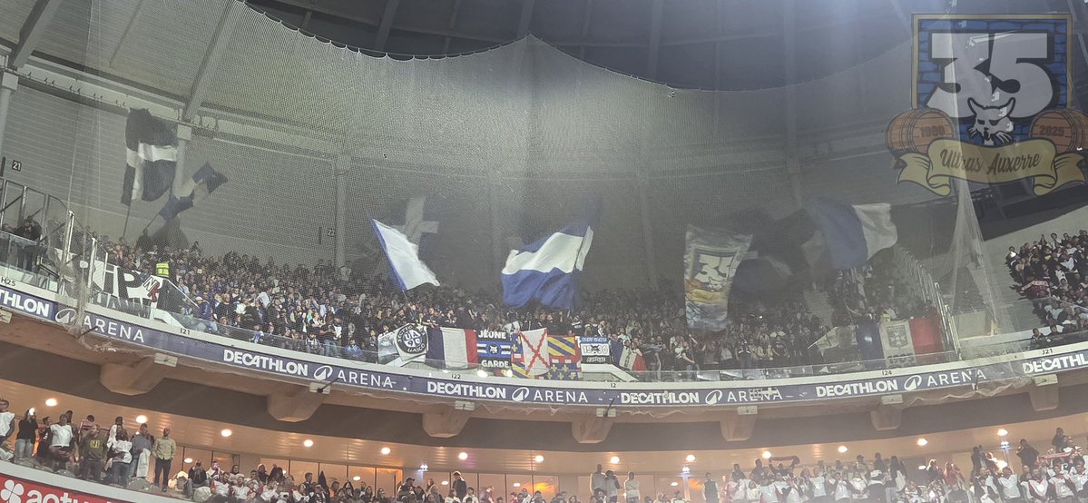 Ultras Auxerre 1990 tweet media
