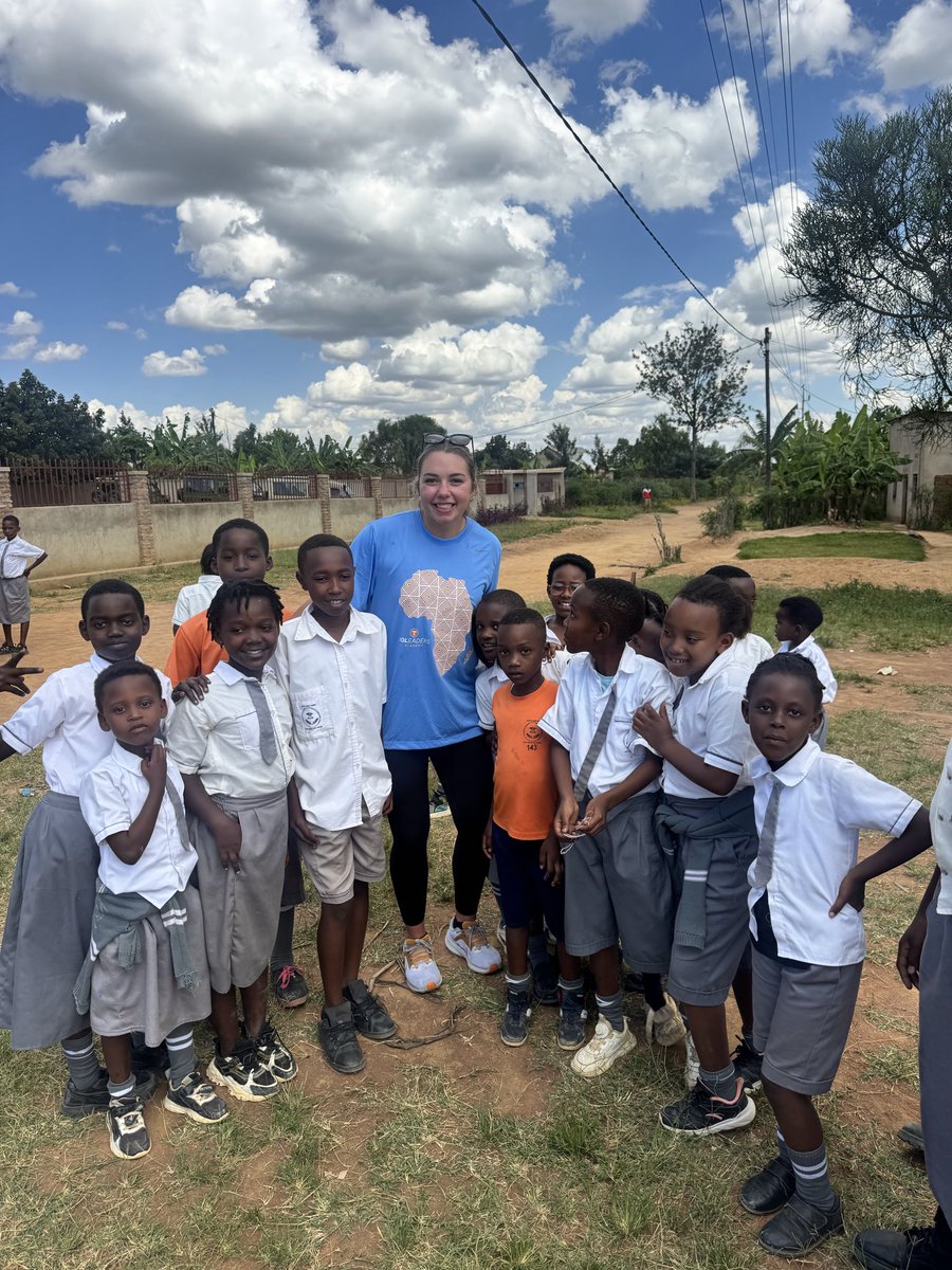 Vol_VBall's tweet photo. Day 2️⃣ in Rwanda

Today the group worked with Girls’ Space, an organization focused on empowering young girls through leadership and life skills. Afterwards, they played games with some of the local kids in the area https://t.co/Ng1JsLX12C