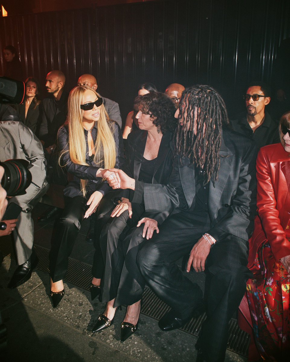 FMDBlog's tweet photo. #Ghali è volato a New York per GucciCore,alla prima sfilata Cruise firmata da Demna.
Unico artista italiano presente in front row, Ghali ha condiviso la scena con star internazionali come Mariah Carey, Shawn Mendes, Kim Kardashian e Anna Wintour,
#FareMusic https://t.co/n10PGv3aOe