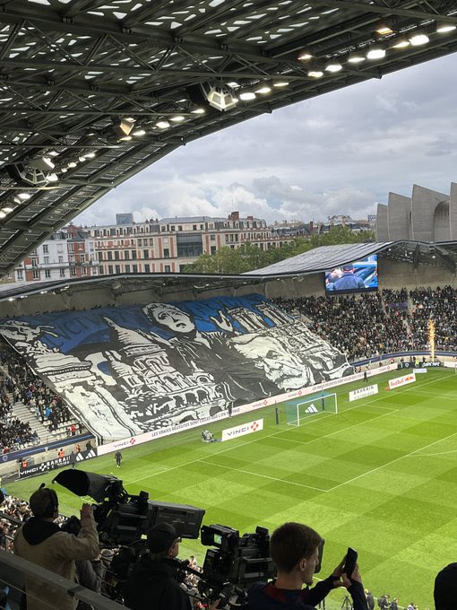 ExocetKayesJr's tweet photo. 📍🏟️ Jean Bouin, Paris.

Clap de fin pour cette saison 2025-2026 de Ligue 1, conclue par un derby parisien.
Paris FC 2-1 Paris Saint-Germain.
Une saison riche en rebondissements à tous les niveaux. 🎤⚽️ https://t.co/B7bcTUBxRH