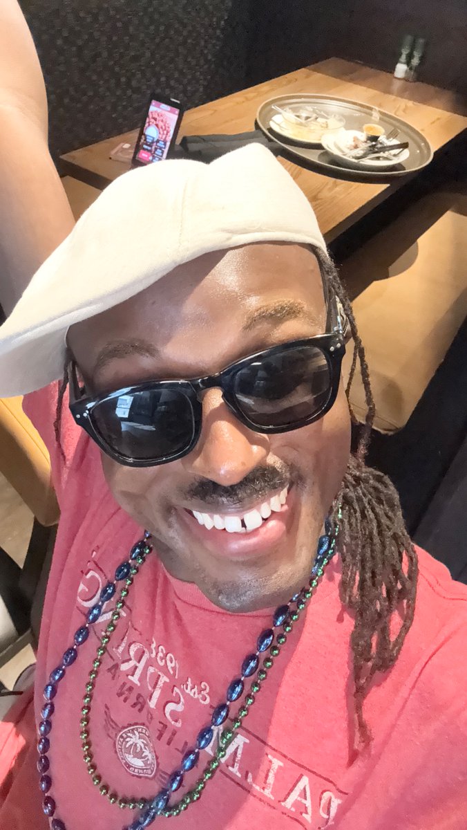 Damon Clark tweet media