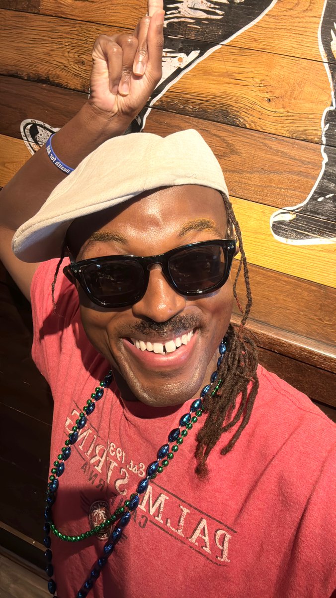 Damon Clark tweet media
