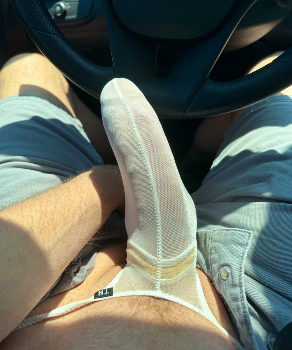 trophybulge9in's tweet photo. 90 degree heat makes me feral asf https://t.co/DiguN6J22P