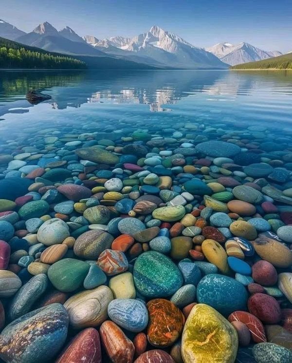 ab_cd_1235's tweet photo. Glacier National Park 🏞️ https://t.co/RhQ2kgqdT4