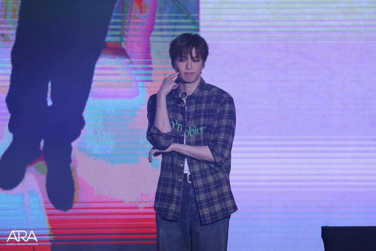 KangDaniel__TR's tweet photo. [📢] 강다니엘(KANGDANIEL) 2025 KANGDANIEL FAN CONCERT <RUNWAY : WALK TO DANIEL> Kamera Arkası

Daha fazlası için KANGDANIEL OFFICIAL PLATFORMUNA göz atın
🔗 https://t.co/Z1tpgQr1ZM

#강다니엘 #KANGDANIEL
#RUNWAY_WALKTODANIEL https://t.co/AhiiTZCk8V