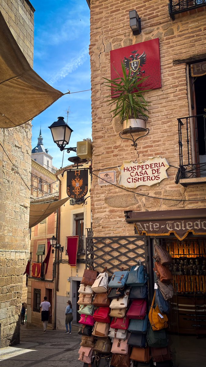 RobertDeglane's tweet photo. Escapada a Toledo. https://t.co/tVvxBJpmpv