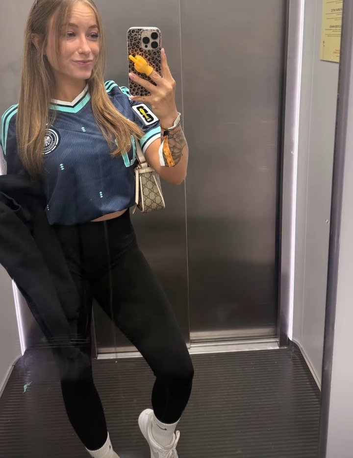 Emma tweet media