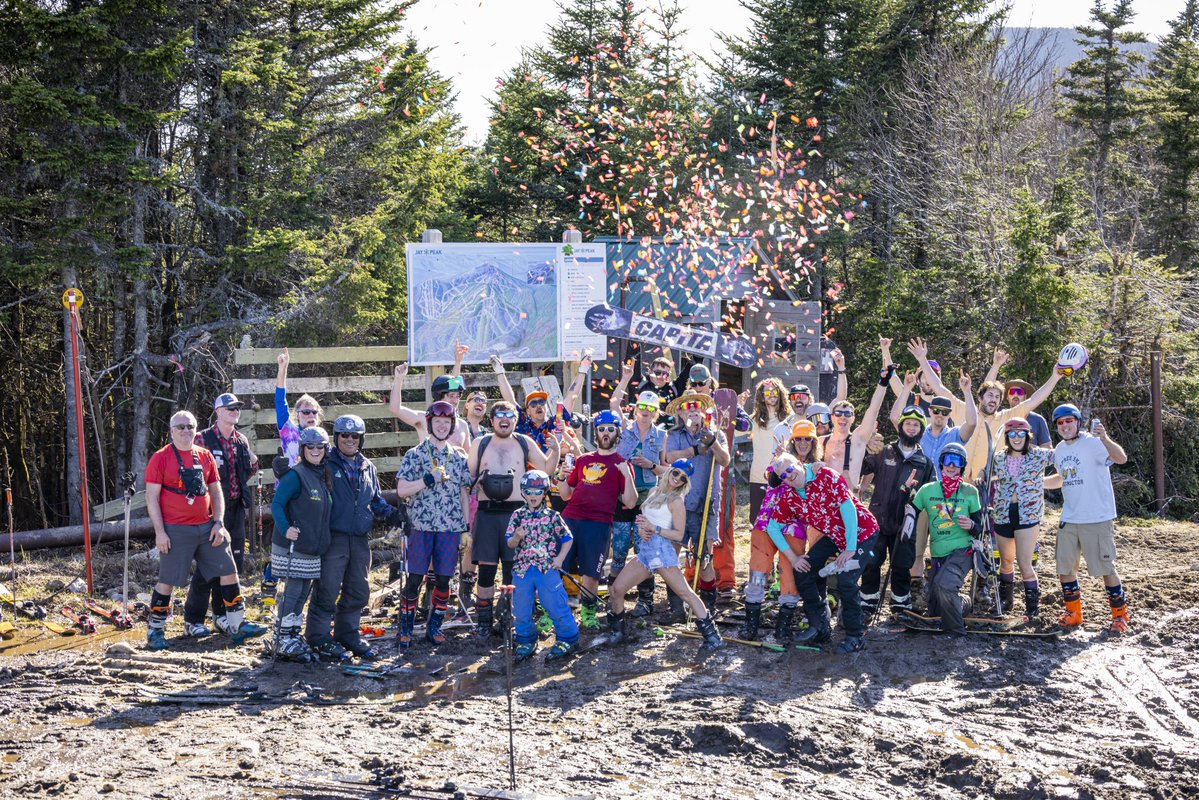 jaypeakresort's tweet photo. 2025+26 Season Finale.

We’re equal parts all of you. And you, Us.

Thanks for another great one. https://t.co/SgQ2AiwtRD