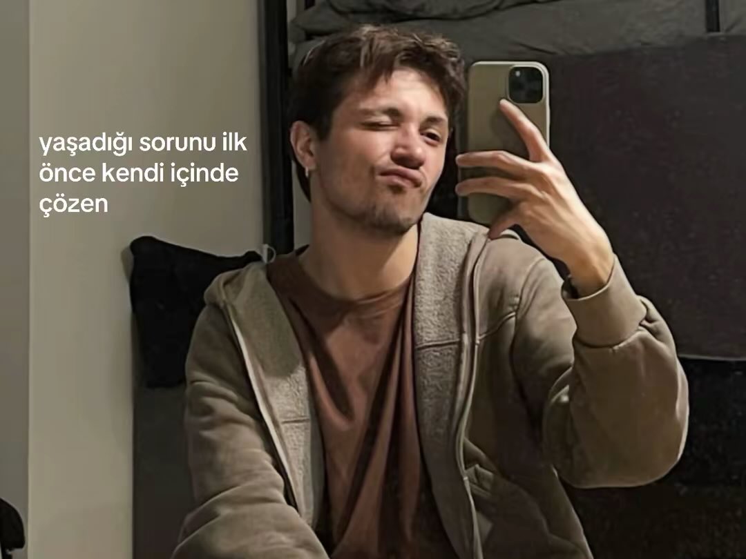 ju🪽 tweet media