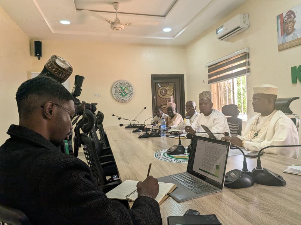 AgroLinking's tweet photo. We were warmly received last week by the General Manager of the Kaduna Agricultural Development Agency (KADA), Muhammad A. Rili, alongside members of the Agro Input Committee. The meeting marked the introduction of AgTrail, our digital solution focused on improving traceability, strengthening food safety, and expanding market access across agricultural value chains.

We look forward to continued collaboration with KADA and key stakeholders to advance sustainable, technology driven agricultural transformation that delivers real value for farmers.

#Agrolinking #AgTrail