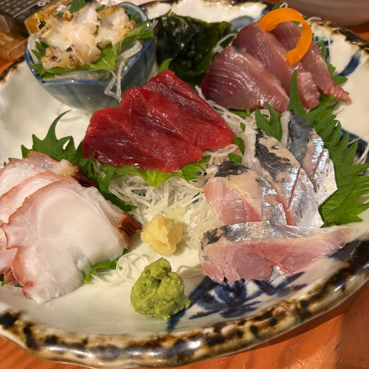 scarlet_thunder's tweet photo. 今日はLinganihilationの練習だった🔥
ヘルニアなどでだいぶ迷惑かけてるけど楽しくやれてる！
ありがとう😭
頑張ります⚡️ https://t.co/9jTerbKolq