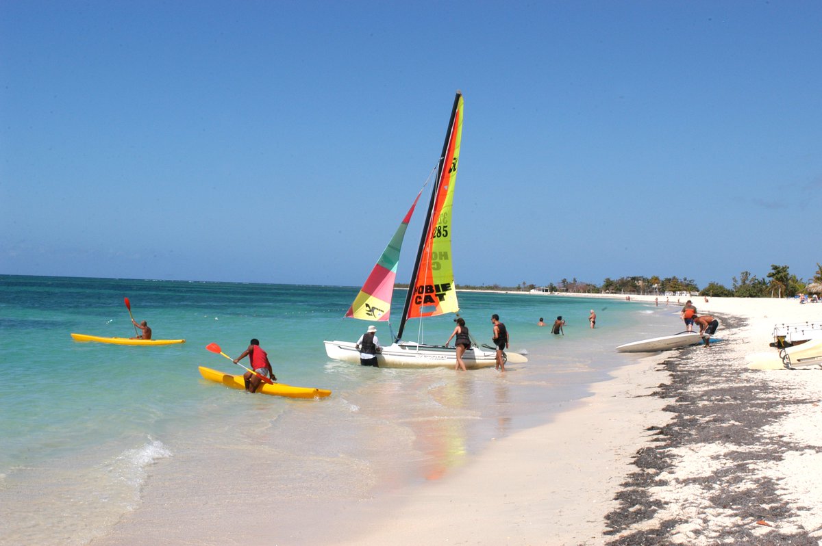 CubaPLUSMag's tweet photo. Estado: Mar 🌊 

📍Playa Ancón, Trinidad. 

#CubaPLUS 
#cubaunica 
#solyplaya 
#cubanbeach
#trinidadcuba https://t.co/UcFj5pIhLj
