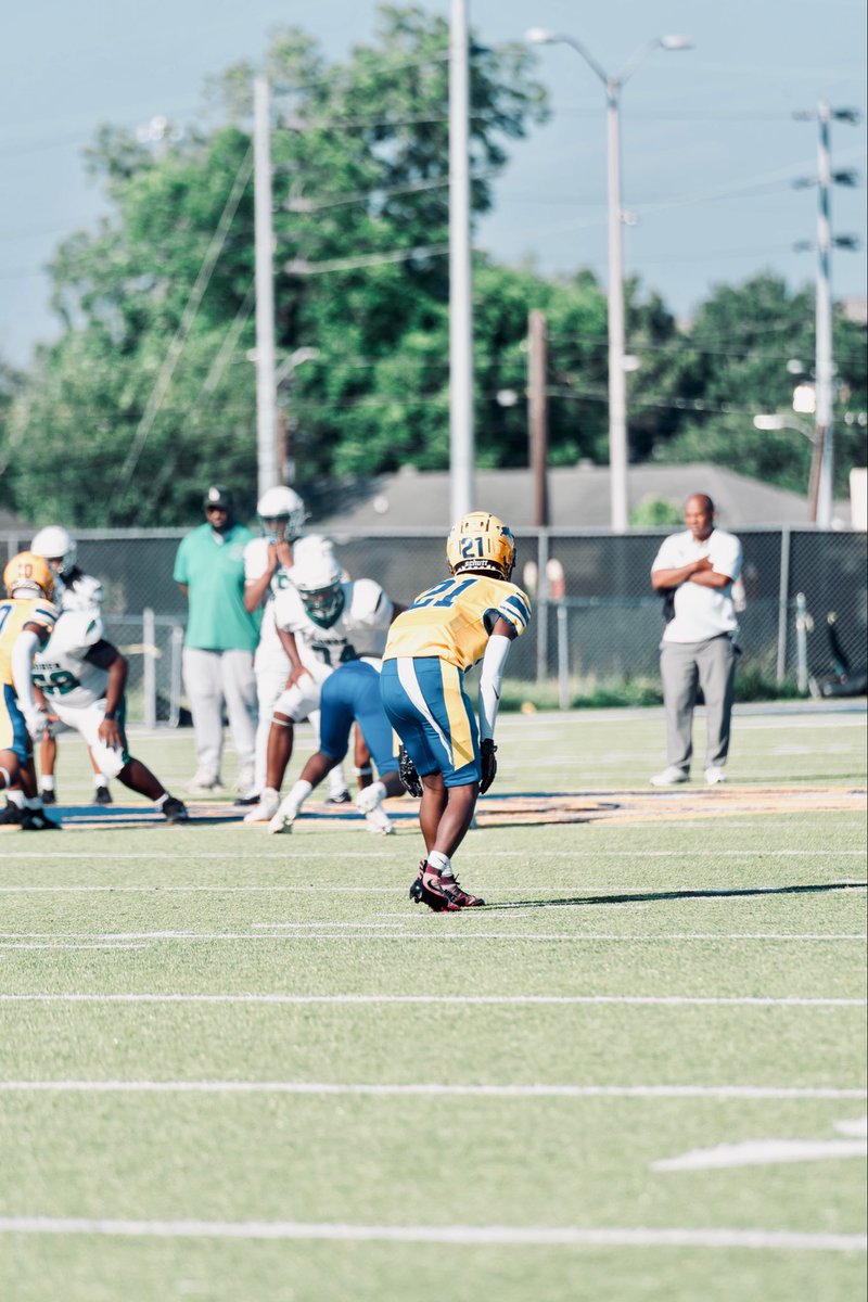21skully_'s tweet photo. Spring game https://t.co/XbSxCzkwij