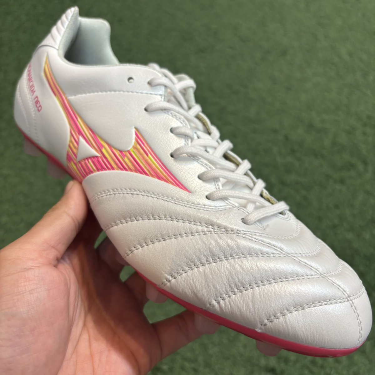 ㊙️再入荷情報 #MIZUNO より 予約時点で大人気だったBLAZING FLAIR