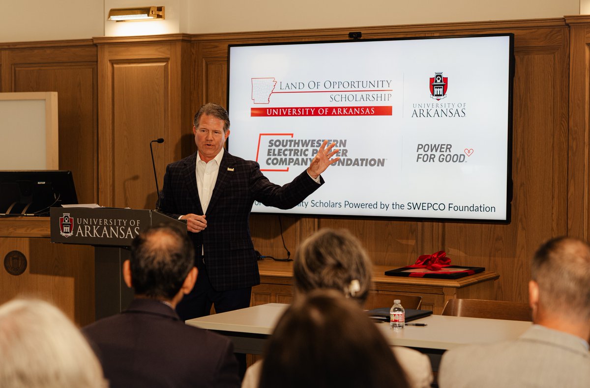 UArkansas's tweet photo. The University of Arkansas announced the @SWEPCoNews Foundation as the inaugural corporate sponsor of the first cohort of Land of Opportunity Scholars, arriving on campus in fall 2026.
#uark #LandOfOpportunityScholarship #SWEPCO #SWEPCOFoundation #PowerForGood https://t.co/8eecvOz74h