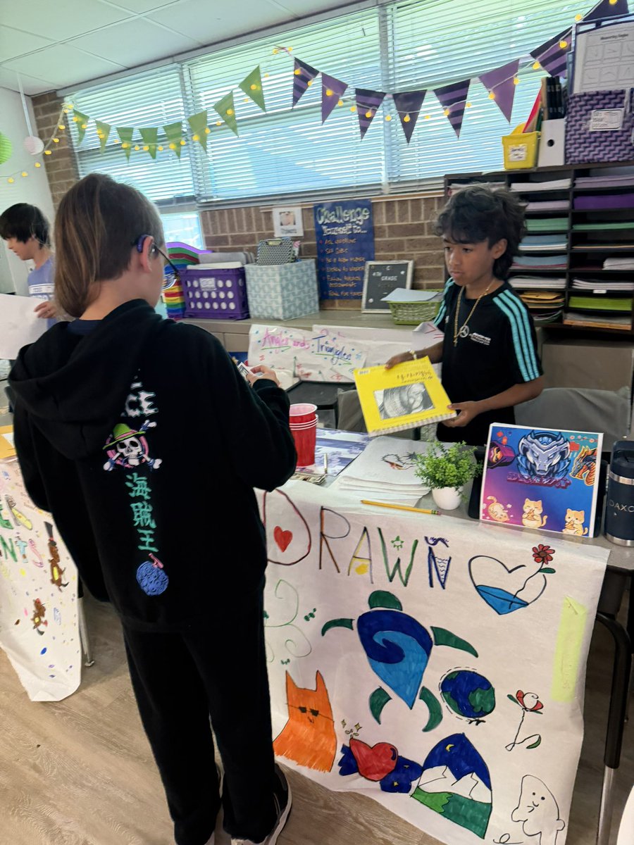 StarnesScholars's tweet photo. Economy day greatness!!! ⭐️ 

We had the best morning selling, buying, and running our own businesses!! 💵 

Now … to see how much profit was earned. 💜 @canyoncreekrisd 

#4thgradeROCKS
#RISDdreambig
@RichardsonISD https://t.co/yDX1v9qhjz