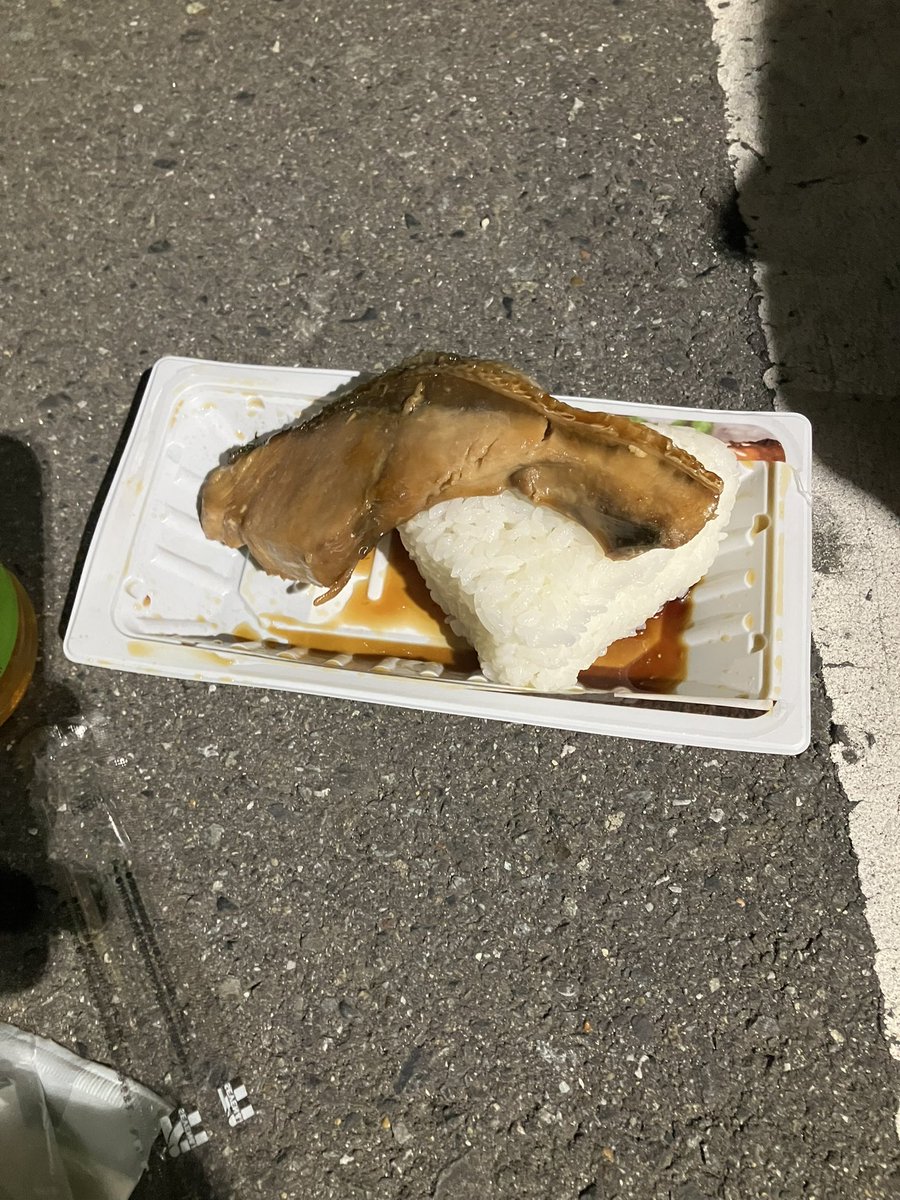 Masato_no_'s tweet photo. ジェネリック和食で一日を〆る https://t.co/LeD9dgAbAB