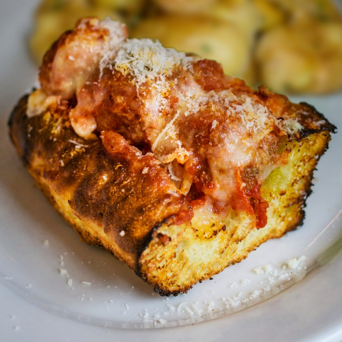 NonnasDestin's tweet photo. #Yummy Lunch banger @NonnasDestin: Focaccia Meatball Sandwich, Vignone Meatballs, Sunday Gravy, Fontina Cheese, Crispy Parmesan Smash Potatoes.

#NonnasRistorante #HarborWalkVillage #ChefTimCreehan #Destin https://t.co/b3JJCb2zME
