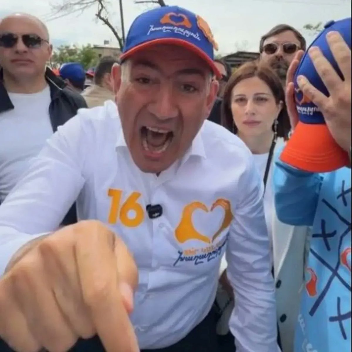 Павло ШехтманЪ! tweet media