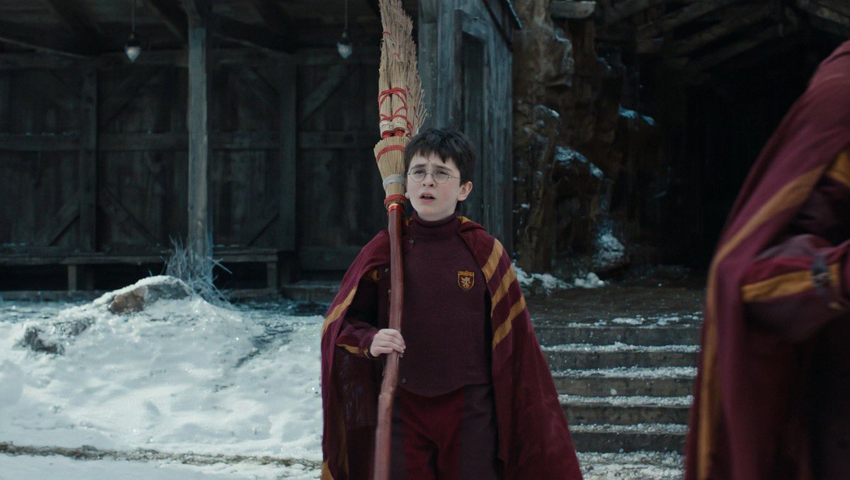acervodopotter's tweet photo. CONCLUÍDA AS FILMAGENS!

Acaba de ser informado que as gravações da primeira temporada de HARRY POTTER e a PEDRA FILOSOFAL foram concluídas. https://t.co/nOLH7bKJRj