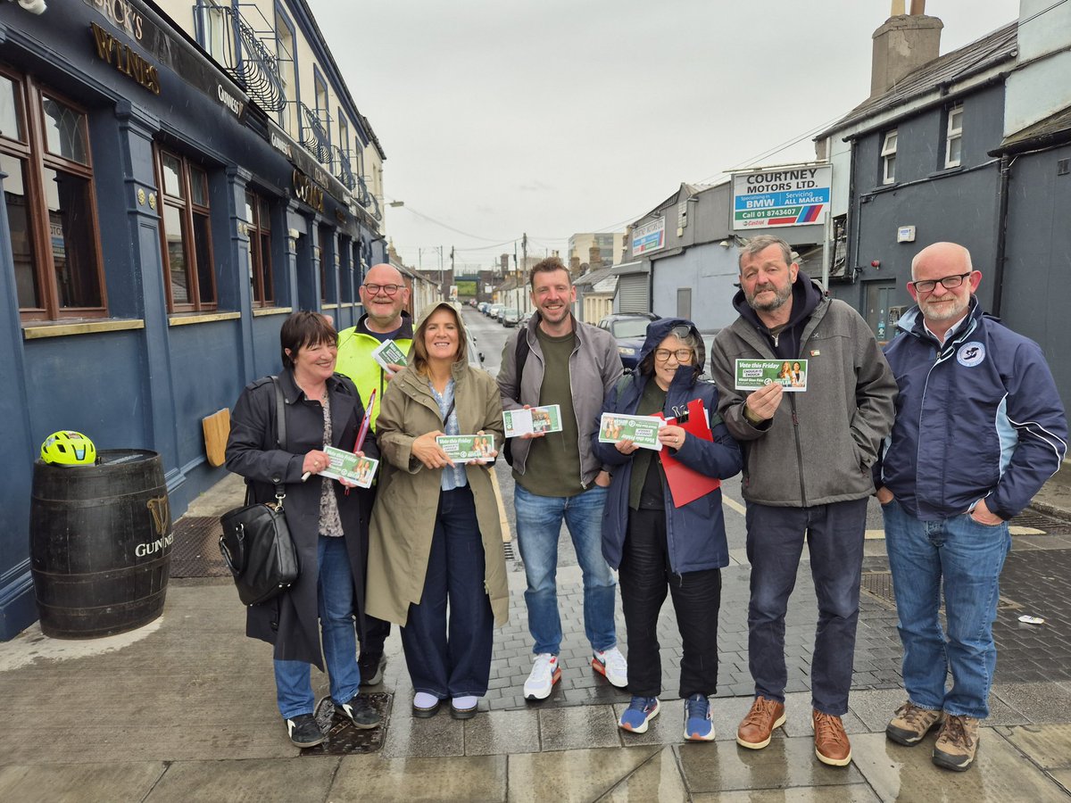 DaithiDoolan's tweet photo. Momentum is growing behind Janice Boylan's campaign. 
@sinnfeinireland are the only party in this by-election who can challenge the government. 
We are urging people in Dublin Central to come out in huge numbers this Friday and vote Janice Boylan no1.
Lets make this happen. https://t.co/se75weRa11