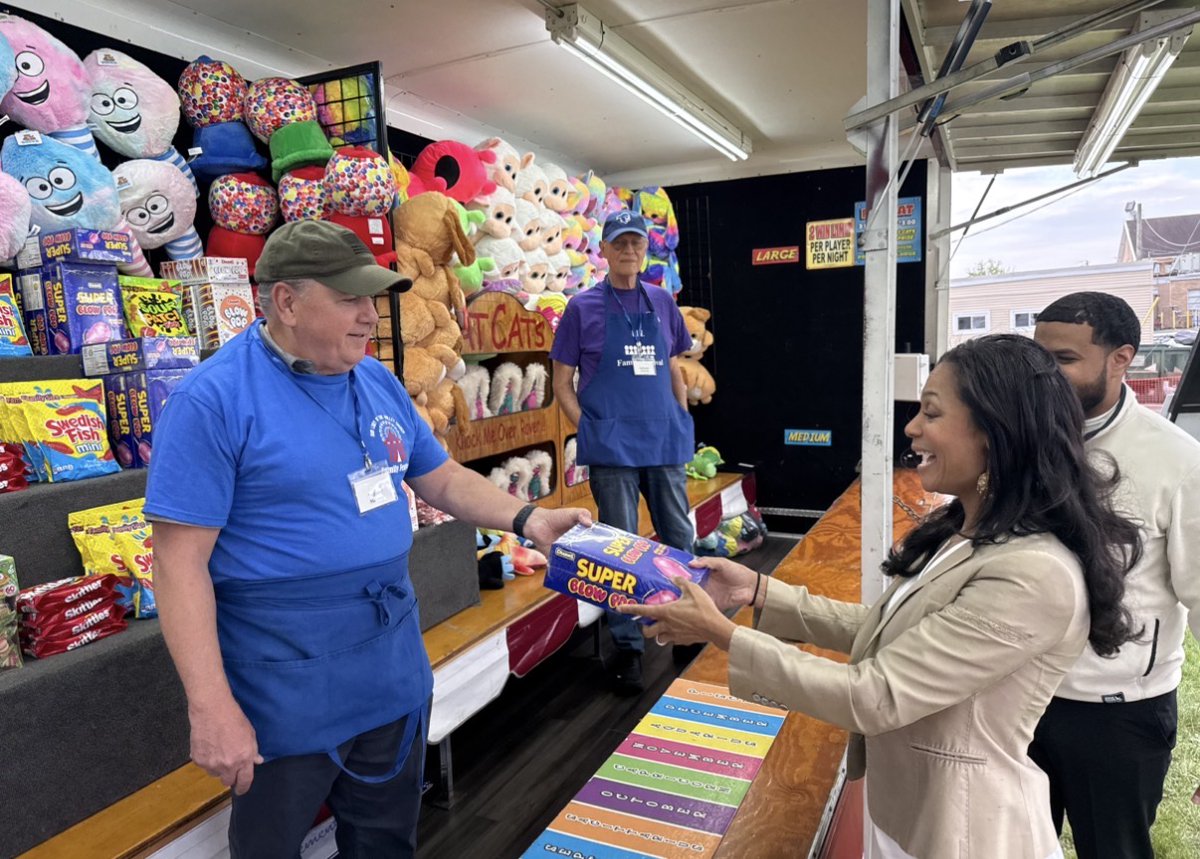 BurressForNJ's tweet photo. It was great to be at Our Lady Of The Valley Church Festival!

It was great to walk the festival and talk with workers and festival goer’s about what issues matter to them. https://t.co/f938pcbUmh