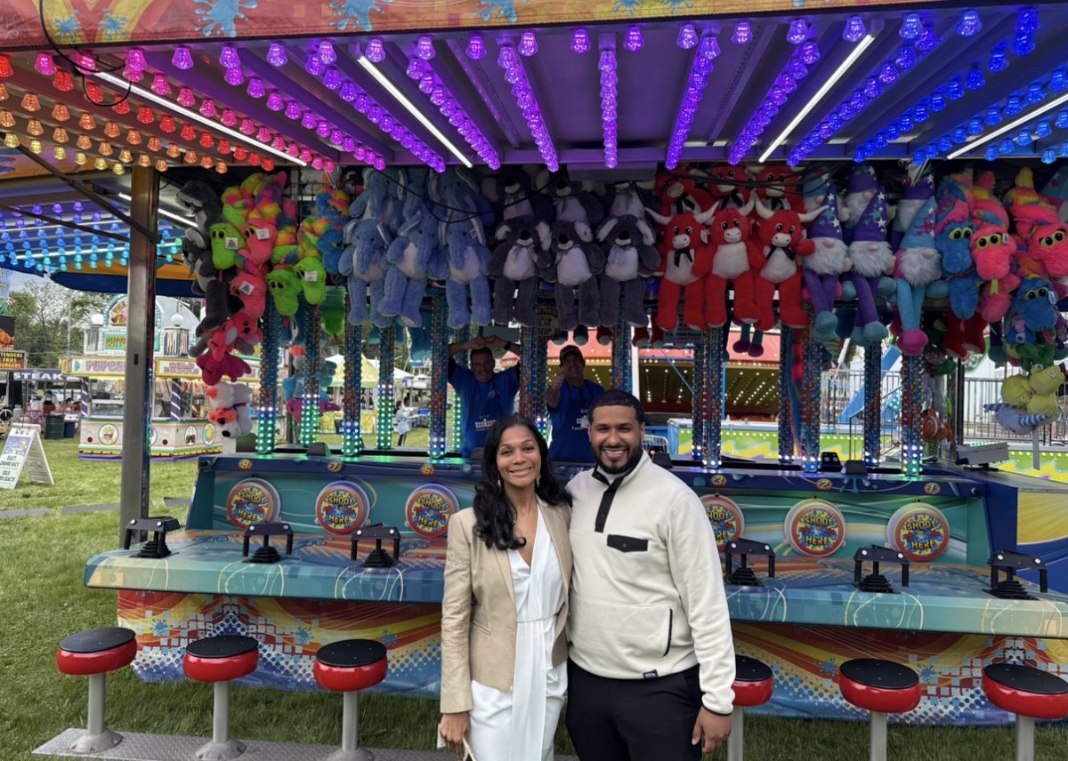 BurressForNJ's tweet photo. It was great to be at Our Lady Of The Valley Church Festival!

It was great to walk the festival and talk with workers and festival goer’s about what issues matter to them. https://t.co/f938pcbUmh