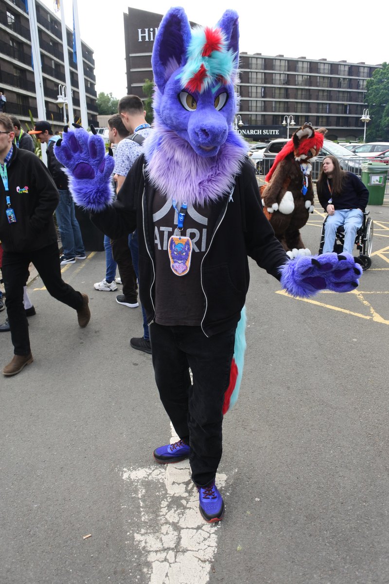 TarintheEveian's tweet photo. How to find me at Cfz 2026!

Do! ✅ 

Take pictures of me! 📸 
Make alien jokes 👽 
Ask me for hugs ♥ 

Don't! X

Be creepy

Follow me around and to my room if I don't know you

Touch me inappropriately https://t.co/Mw0mzRLK1z