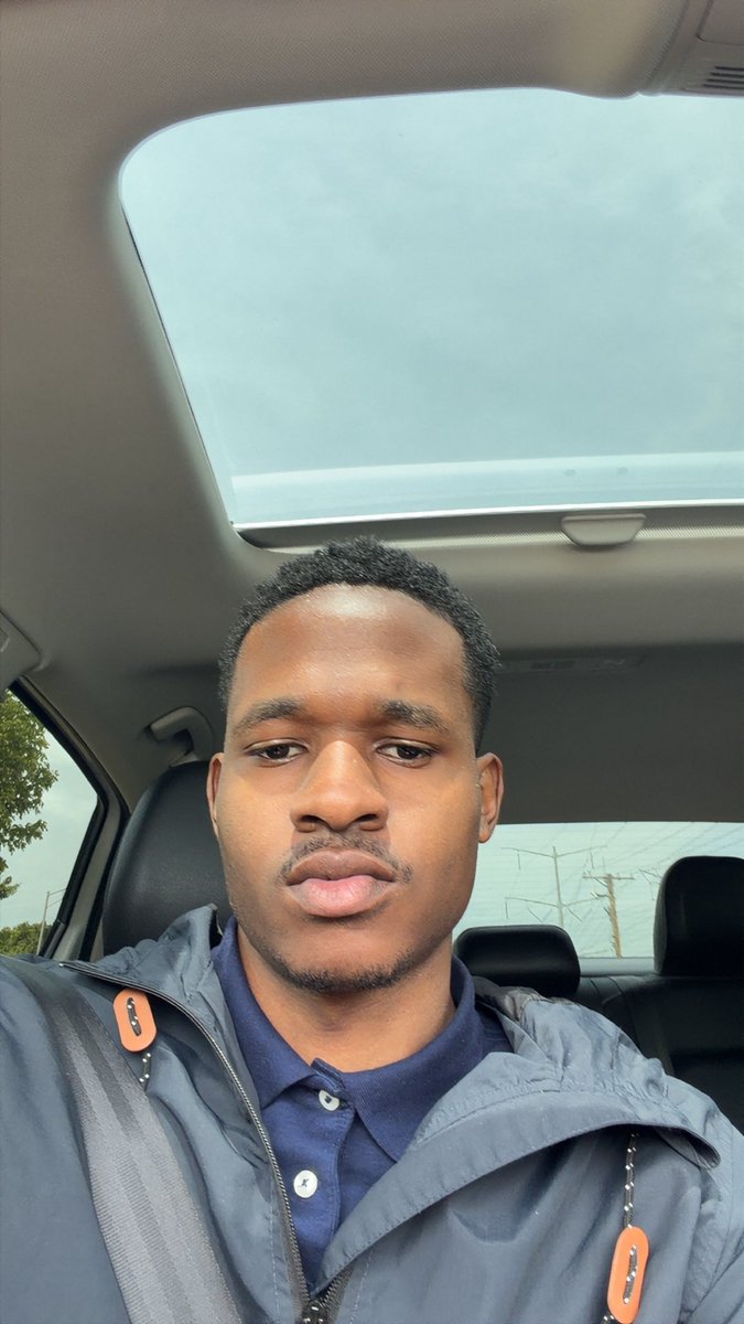 CalebAGYENiM's tweet photo. 👨🏾‍💼 https://t.co/4thEgKEaJs