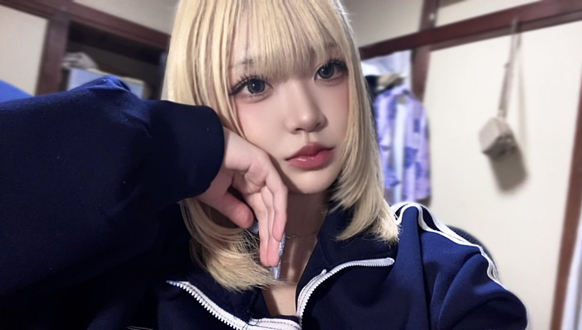 Latte_aima's tweet photo. 髪の毛切っちゃ✌️✌️ https://t.co/QWD52LPDqN
