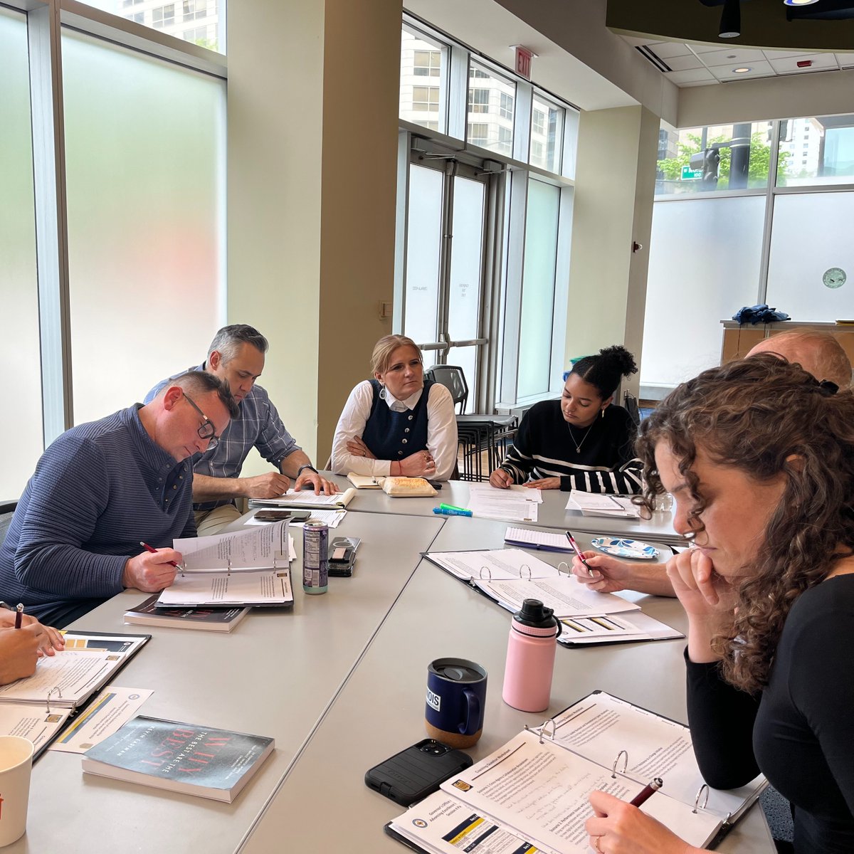 LtGovStratton's tweet photo. Girls Lead means helping girls learn to lead! Payton joined @ILDHFS Investigations Supervisor Ula for a leadership meeting—learning skills we need at every age!

Amazing work, Payton! https://t.co/N826nUvLUC